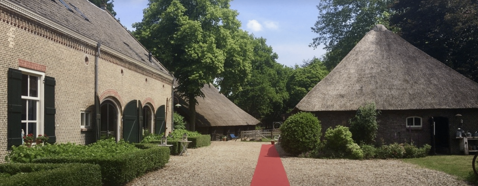 De Nispenhoeve, historische boerderij met Vlaamse schuur in Prinsenbeek